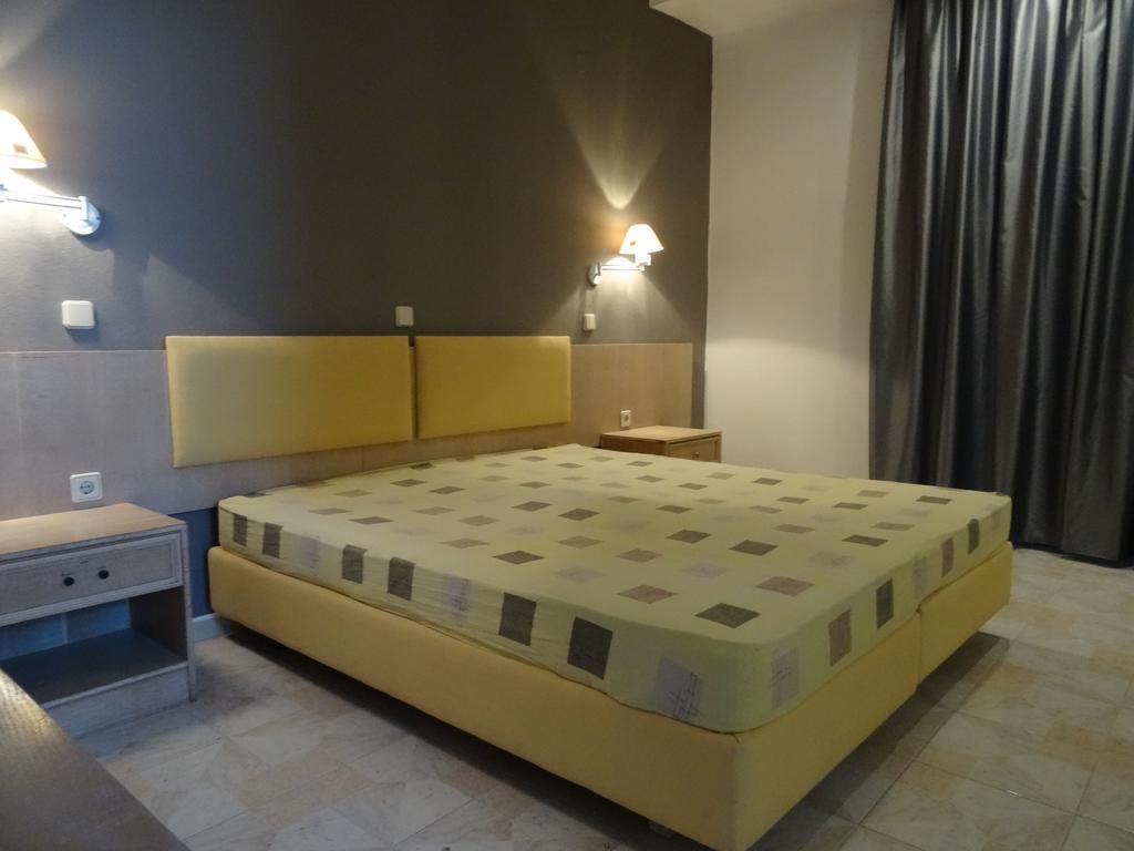 Evas Rooms Faliraki Eksteriør billede